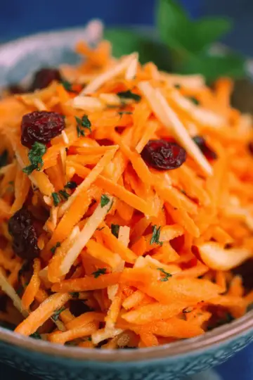 Quick Carrot & Apple Salad Recipe