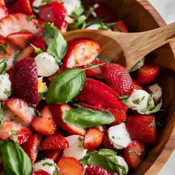 Summer Strawberry Caprese Salad