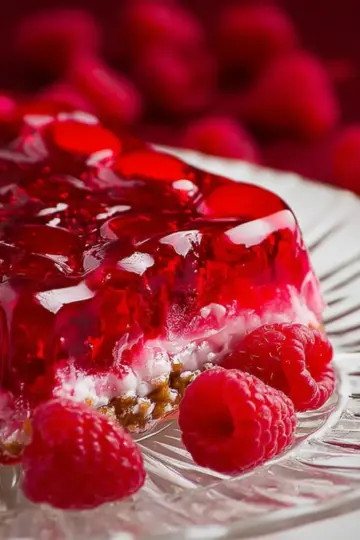 Raspberry Pretzel Jello