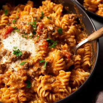 One pot creamy tomato beef pasta