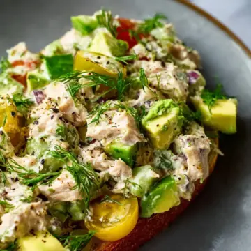No-Mayo, High-Protein Tuna Salad with Greek Yogurt & Avocado