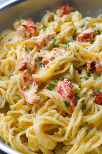 Creamy Lobster Pasta
