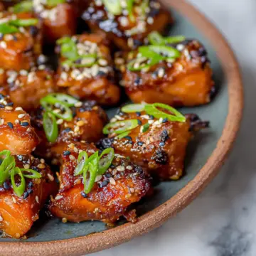 Crispy Honey Garlic Salmon Bites
