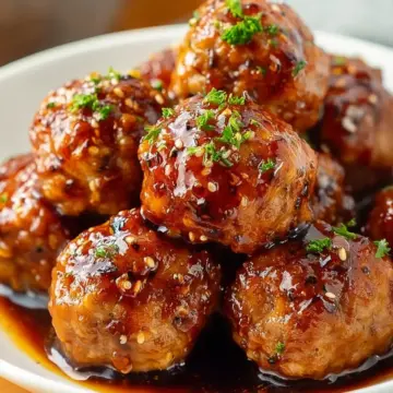 Honey Garlic Meatballs – with an easy Honey Garlic Sauce recipe