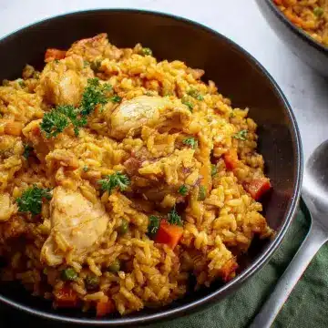 Galinhada Mineira (Brazilian Chicken and Rice From Minas Gerais)