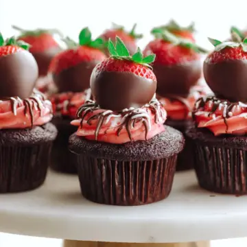 Chocolate Covered Strawberry Cupcakes